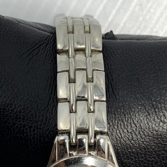 Anne Klein Women's Stainless Steel Silver Dial Quartz Watch! - Picture 4 of 5